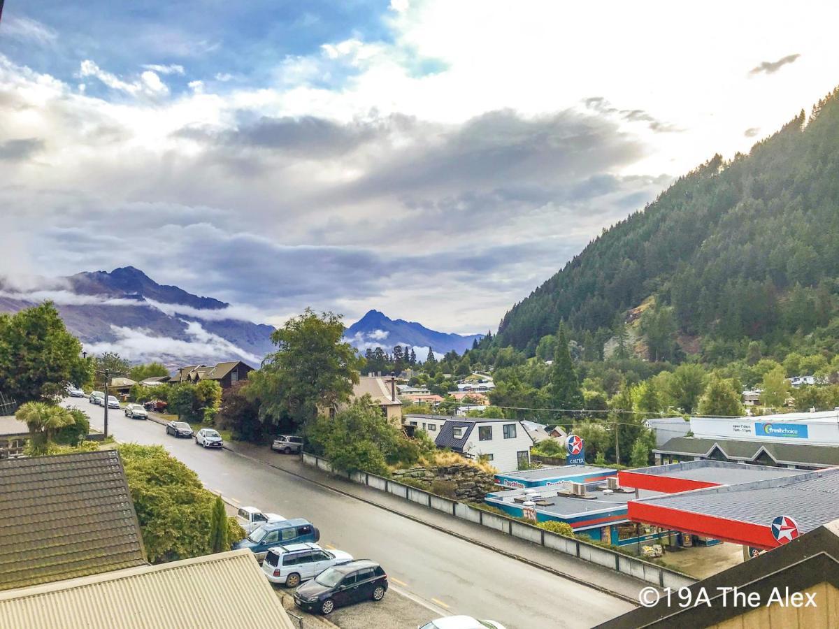 Modern 2-Bedroom Apartment 7-Mins Walk To Queenstown Extérieur photo