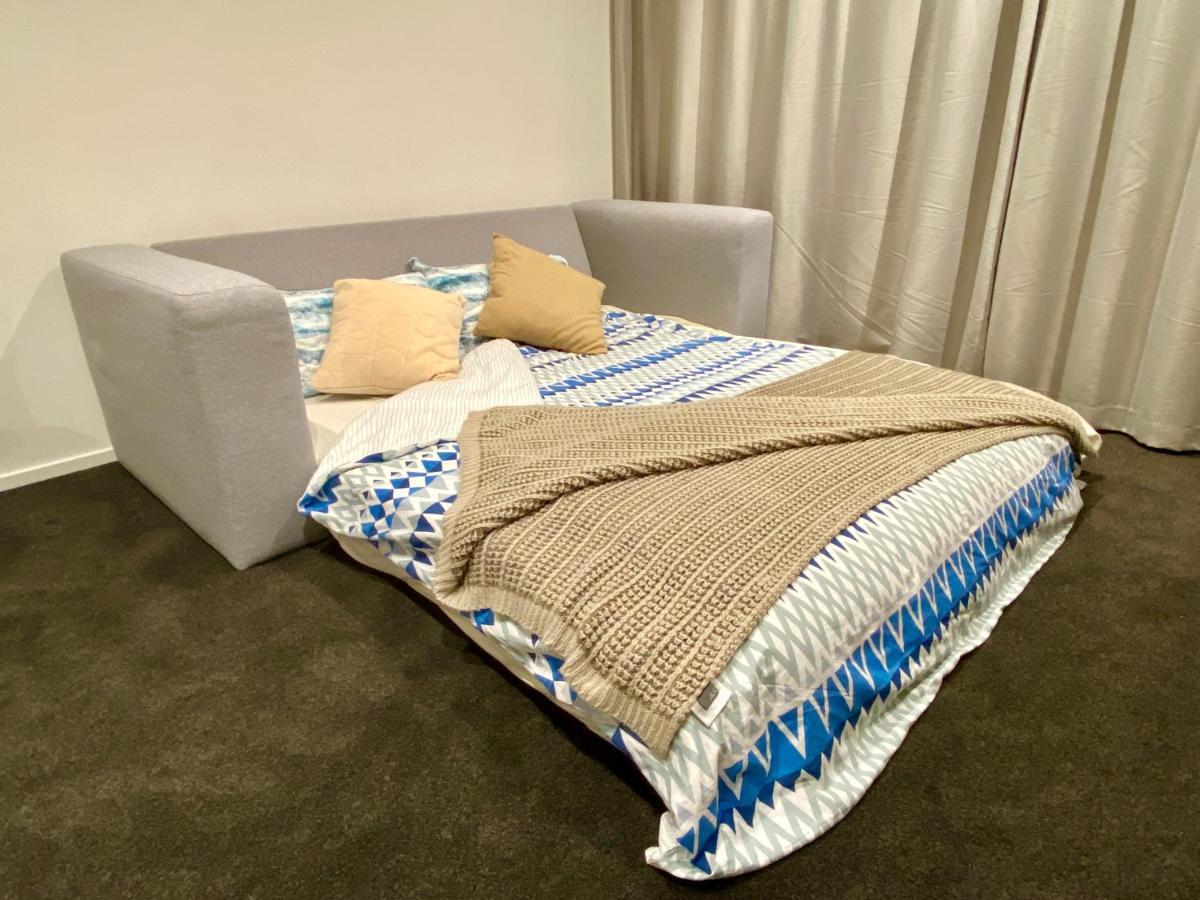 Modern 2-Bedroom Apartment 7-Mins Walk To Queenstown Extérieur photo
